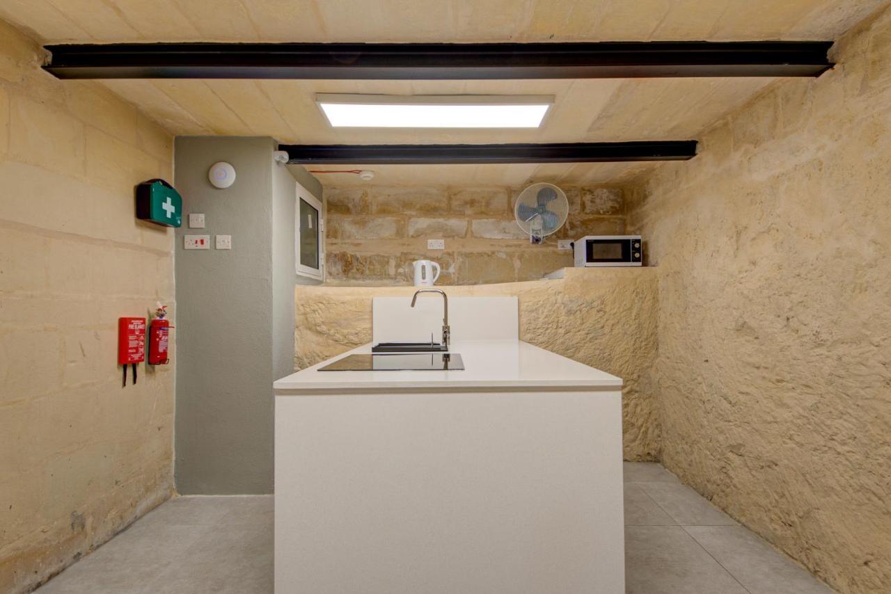 Private Rooms With Bathroom In فاليتا المظهر الخارجي الصورة