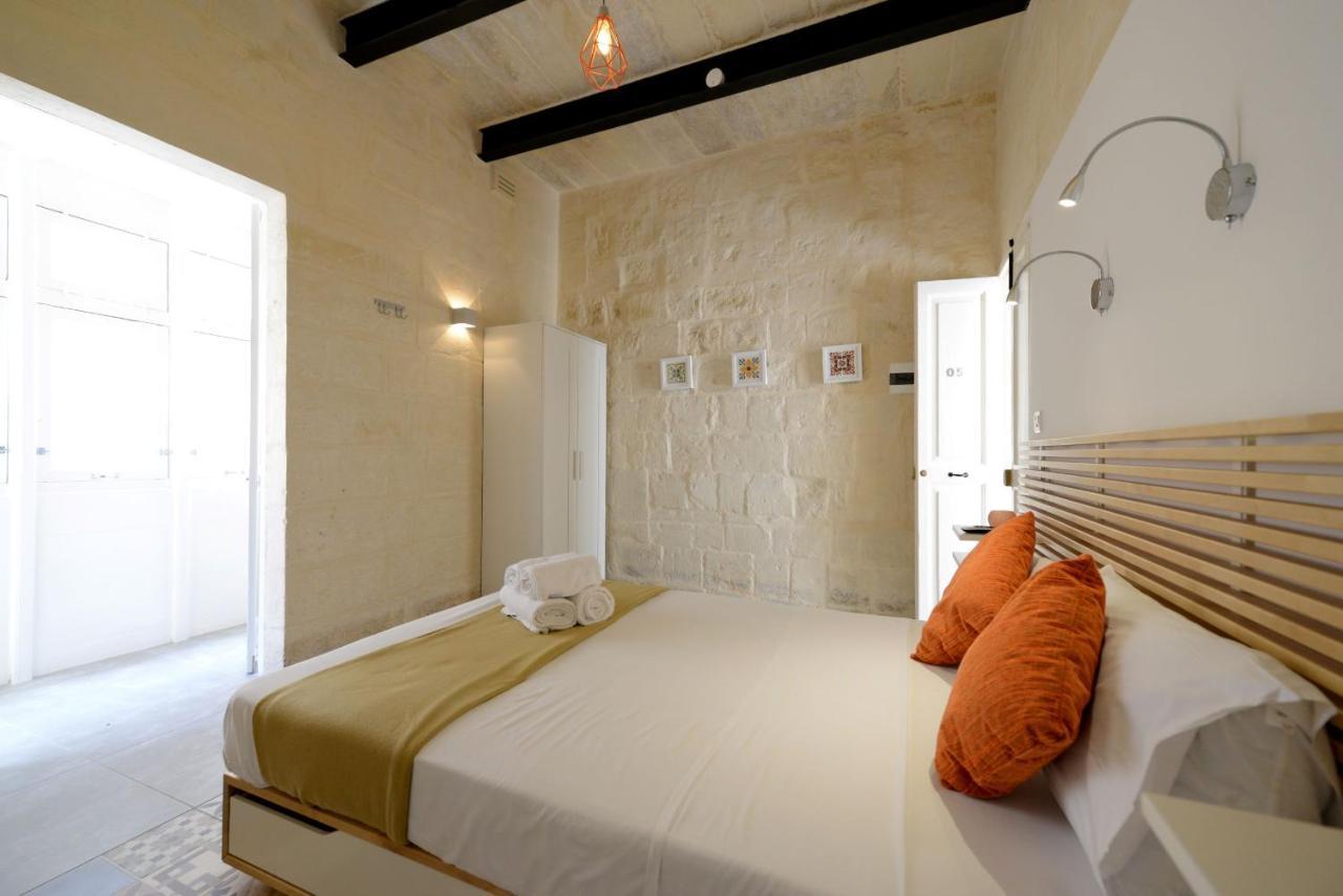 Private Rooms With Bathroom In فاليتا المظهر الخارجي الصورة